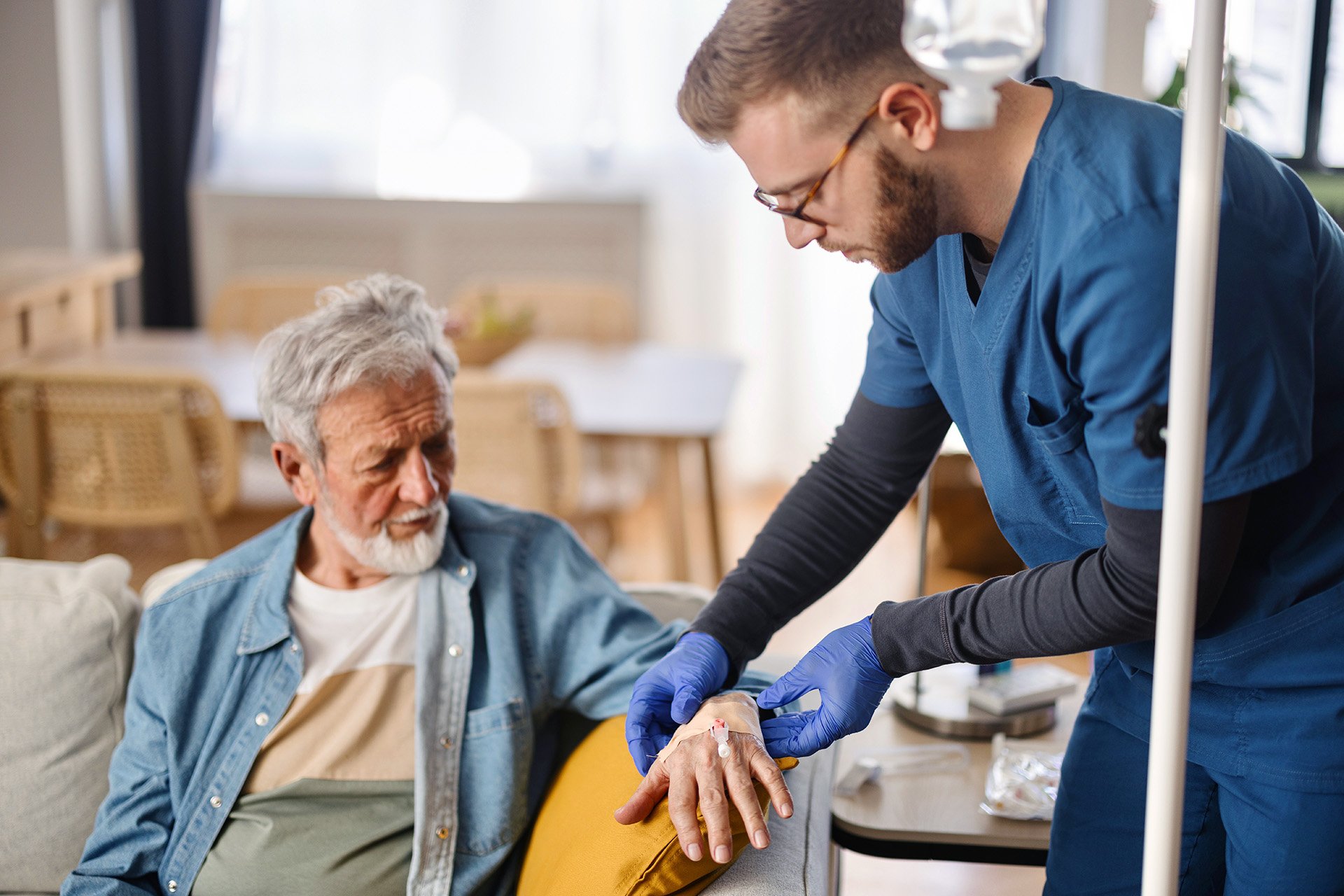 senior-gentleman-infusion-nurse